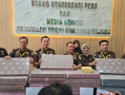 Kejati Sumsel Tahap II ,4 Tersangka Korupsi Dan Barang Bukti Uang Rp 22,591 M Pembangunan LRT Sumsel