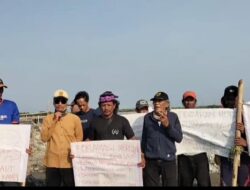Perotes Nelayan Tarumajaya Bekasi , Akibat Pembongkaran Pagar laut yang terhenti ?” : Kembalikan Asalnya laut jadi laut 